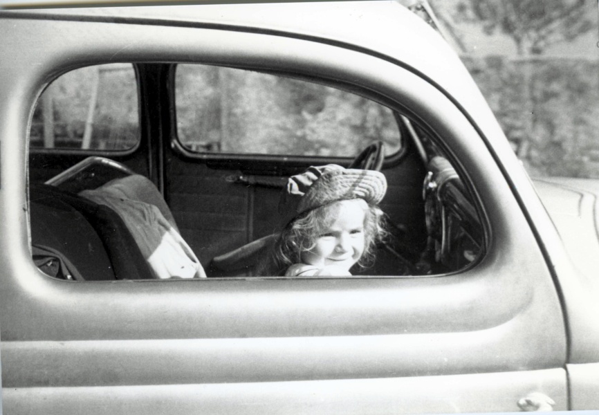 Isabelle dans la V8